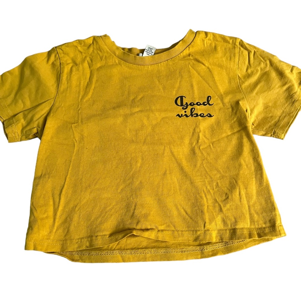 Forever 21 size small golden yellow cropped tee “Good Vibes “ graphics